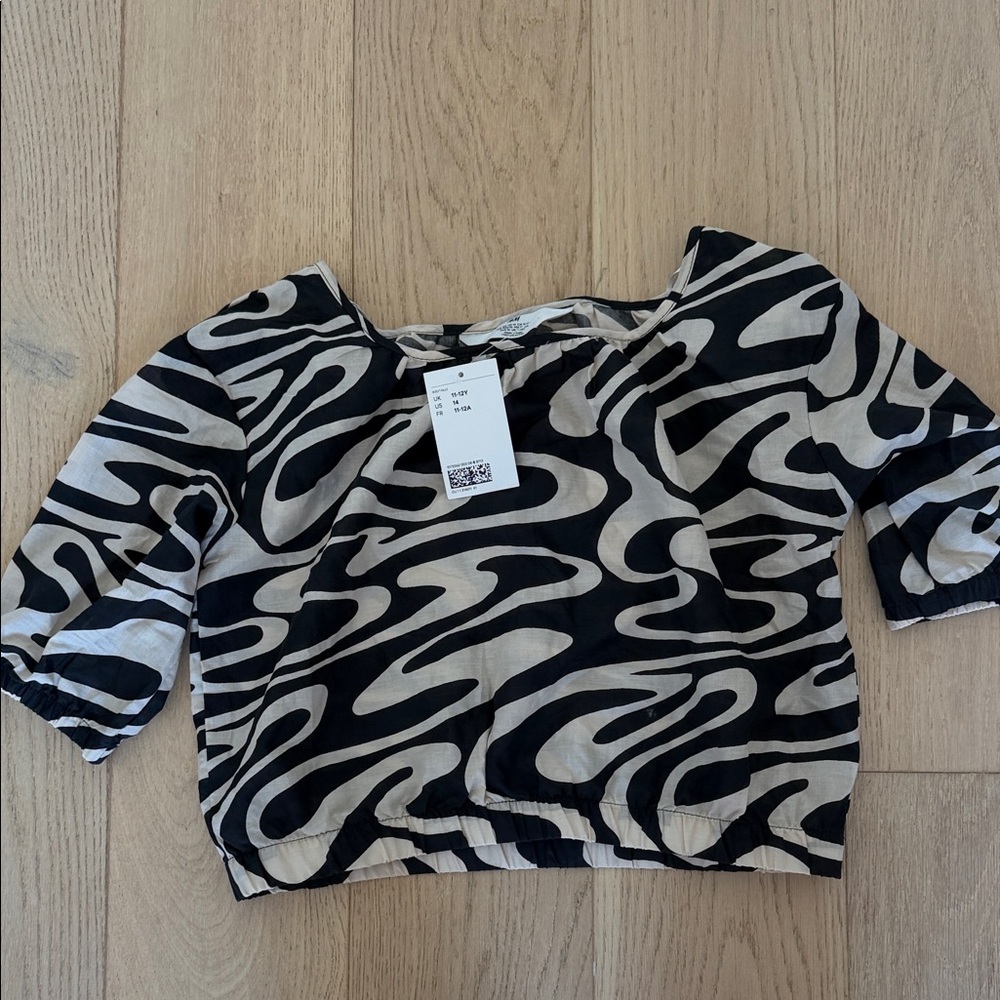 NWT H&M Kids Black and Cream Patterned Blouse